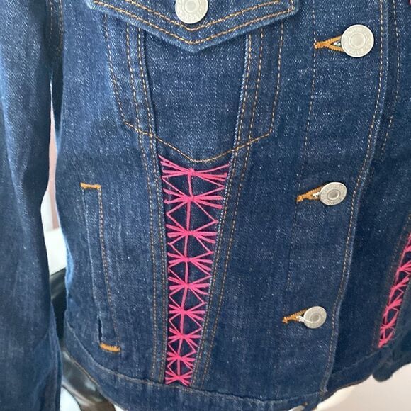 CUSTOMIZED Embroidery 'Stitch-on- denim red tag Levi’s jacket Sz S - Picture 6 of 16